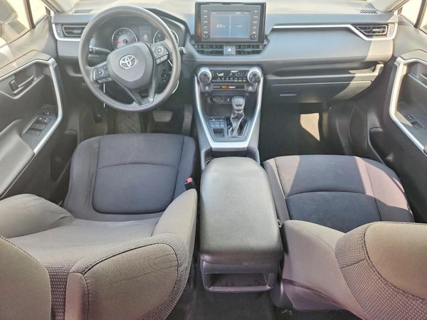 2019 TOYOTA RAV4 LE