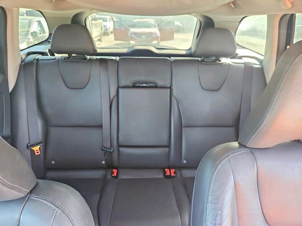 2016 VOLVO XC60 SV33 Premier