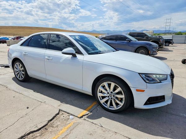 2017 AUDI A4 quattro Premium