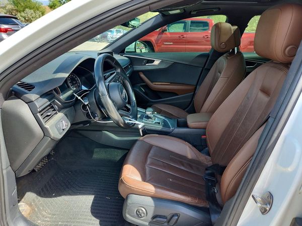 2017 AUDI A4 quattro Premium