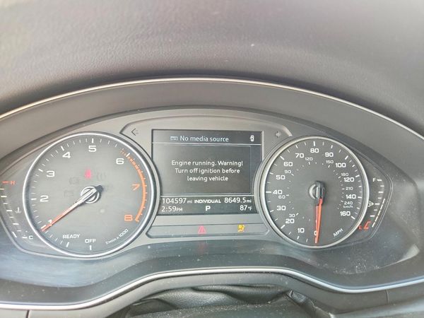 2017 AUDI A4 quattro Premium