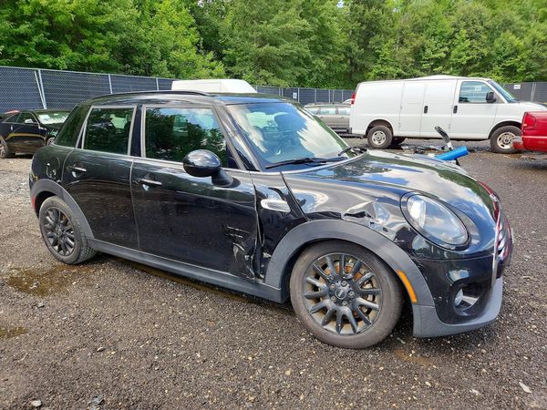 2019 MINI COOPER
