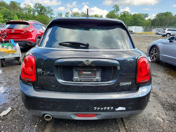 2019 MINI COOPER