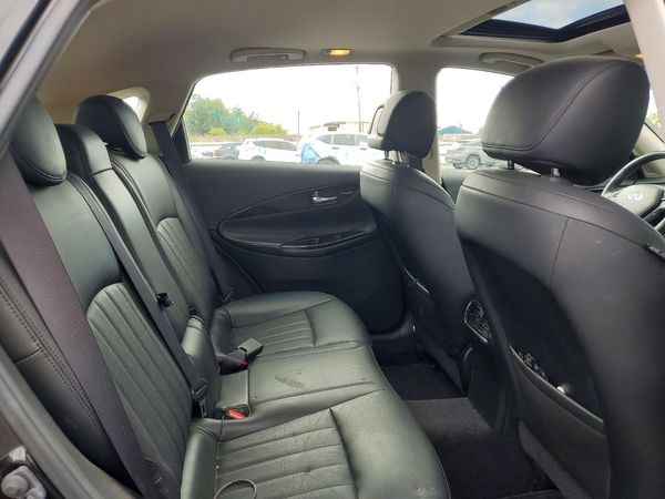 2016 INFINITI QX50