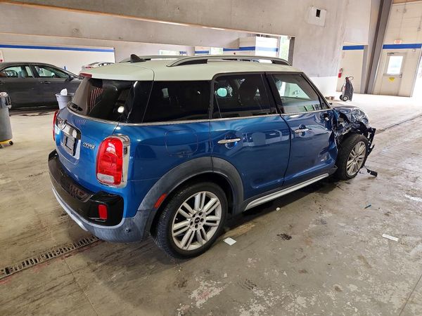 2018 MINI COOPER