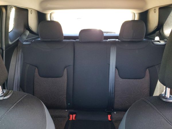 2023 JEEP RENEGADE Latitude, Upland