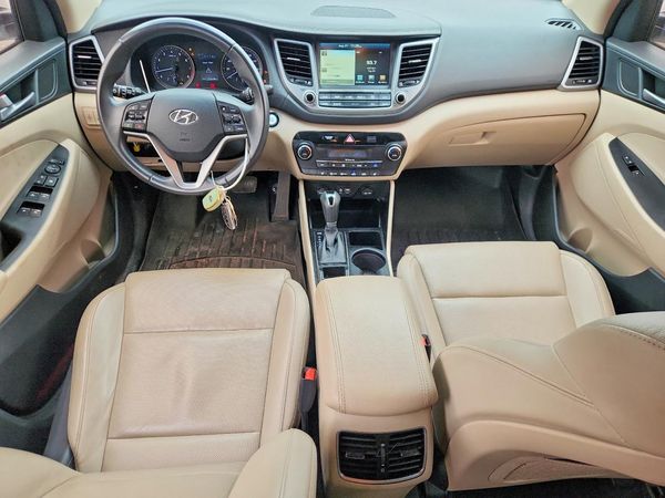 2016 HYUNDAI TUCSON