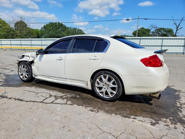 2013 INFINITI G37