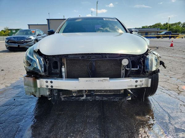 2013 INFINITI G37