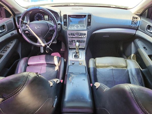 2013 INFINITI G37