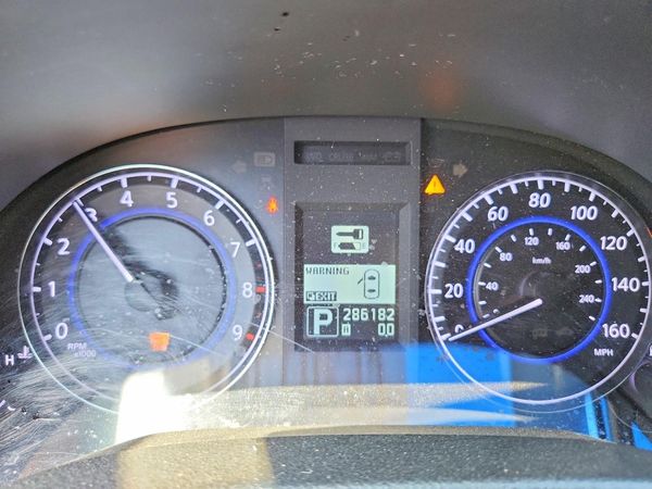 2013 INFINITI G37