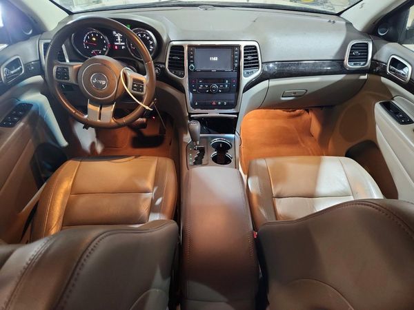 2013 JEEP GRAND CHER Laredo