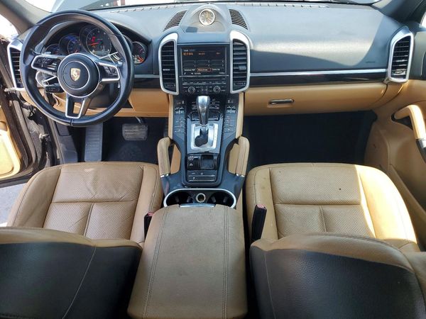 2016 PORSCHE CAYENNE