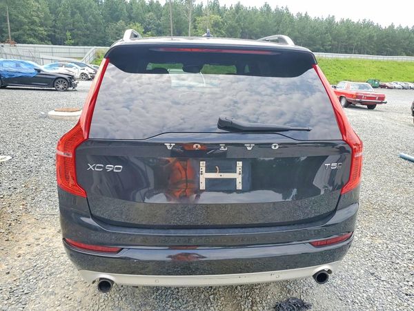 2018 VOLVO XC90 Momentum — DIRR