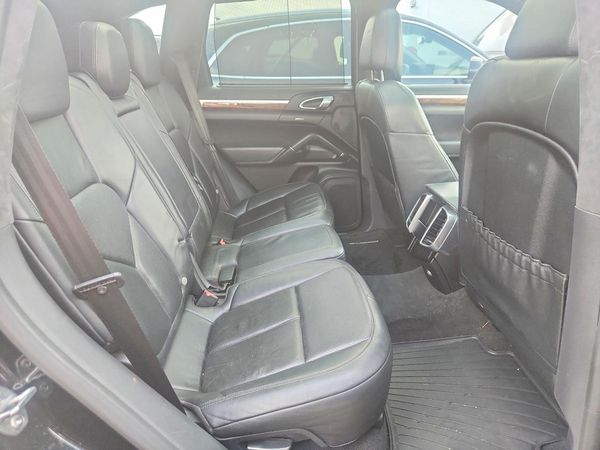 2014 PORSCHE CAYENNE GTS