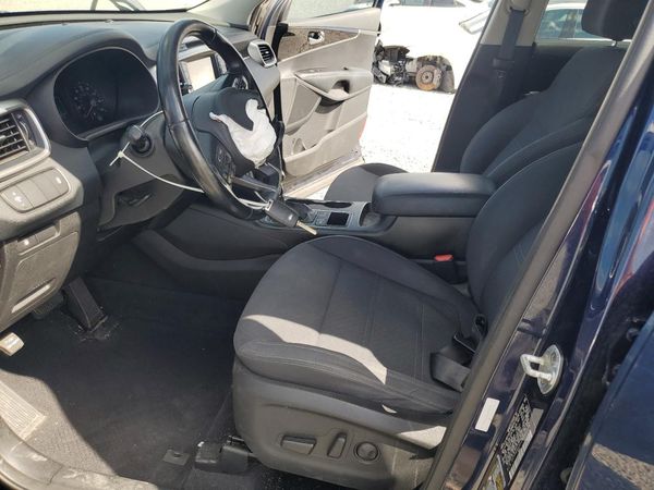 2018 KIA SORENTO L, LX