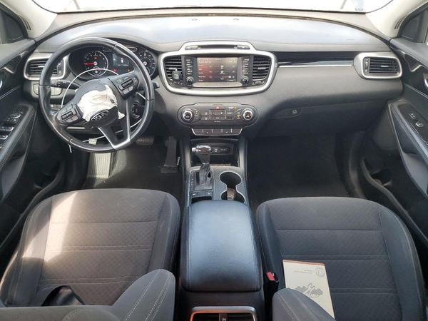 2018 KIA SORENTO L, LX