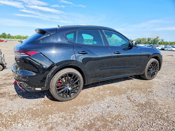 2021 MASERATI LEVANTE