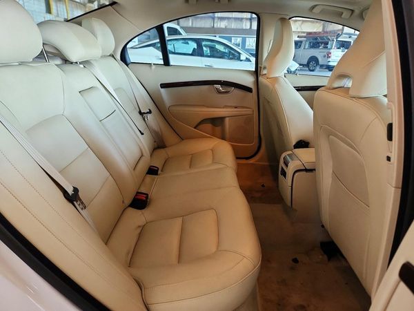 2015 VOLVO S80 Premier (non R design) — PSRS