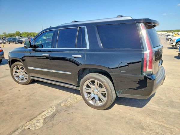 2017 CADILLAC ESCALADE