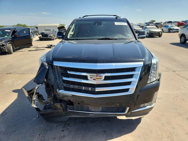 2017 CADILLAC ESCALADE
