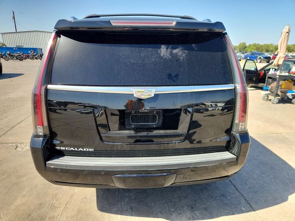 2017 CADILLAC ESCALADE