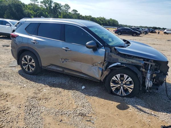 2021 NISSAN ROGUE SV — Passenger 3/4