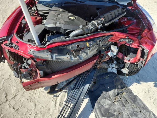 2015 CHEVROLET CAMARO 2LT — Engine bay