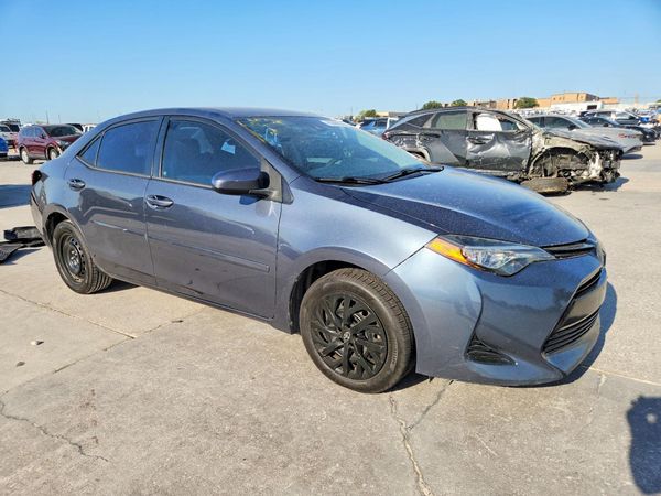 2017 TOYOTA COROLLA