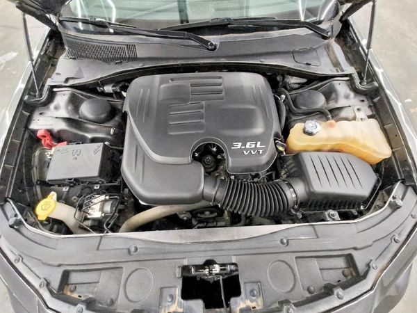 2021 CHRYSLER 300 300 Touring, Limited — Engine bay