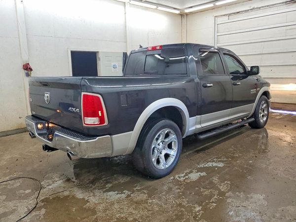 2016 RAM 1500 LARAMIE CREW CAB 4X4