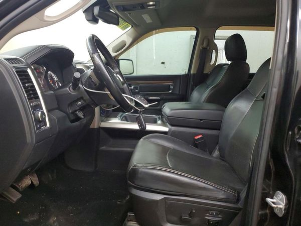 2016 RAM 1500 LARAMIE CREW CAB 4X4