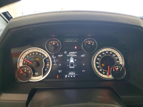 2016 RAM 1500 LARAMIE CREW CAB 4X4