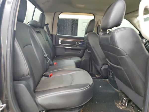 2016 RAM 1500 LARAMIE CREW CAB 4X4