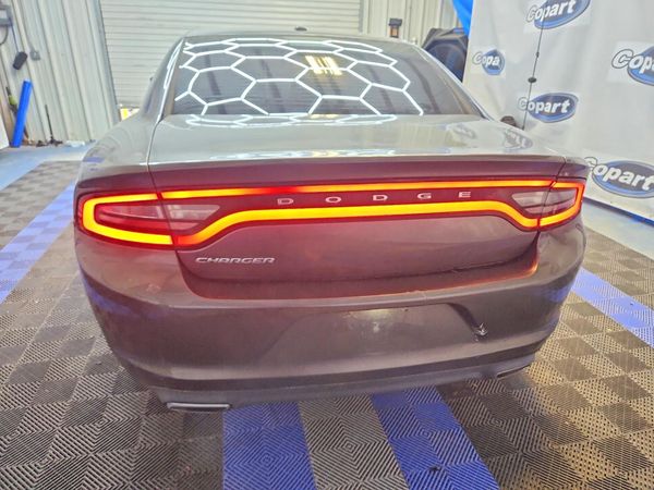 2015 DODGE CHARGER SE