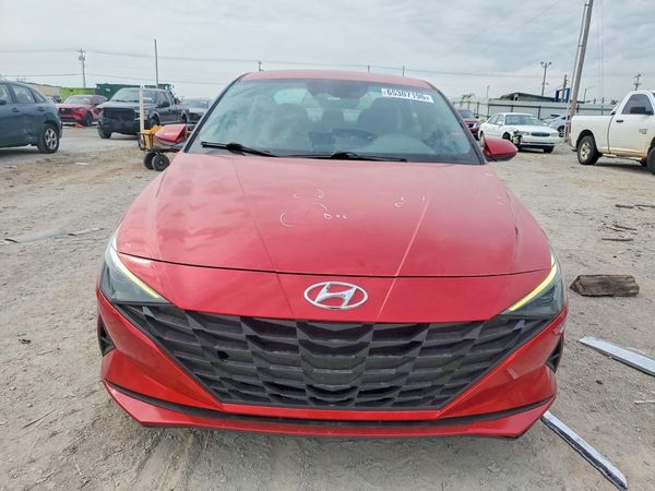 2021 HYUNDAI ELANTRA SE