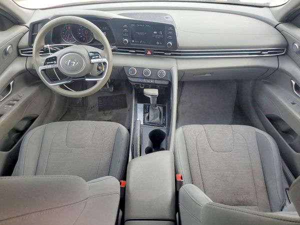2021 HYUNDAI ELANTRA SE