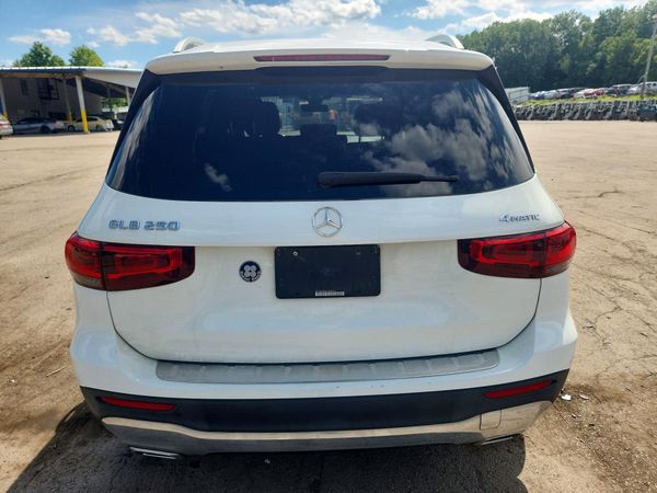 2020 MERCEDES-BENZ GLB