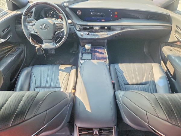 2018 LEXUS LS 500