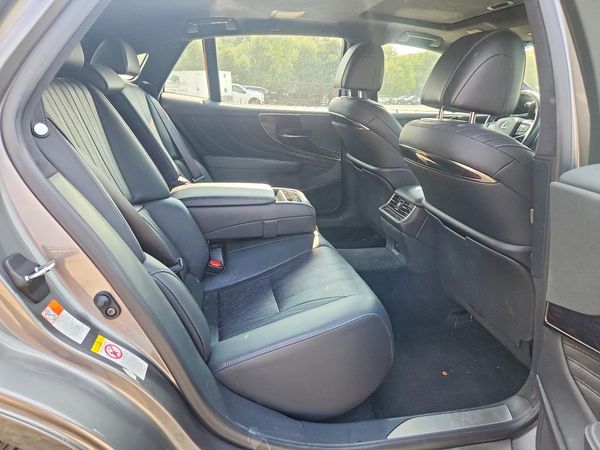 2018 LEXUS LS 500