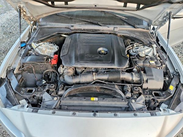 2018 JAGUAR XE Premium
