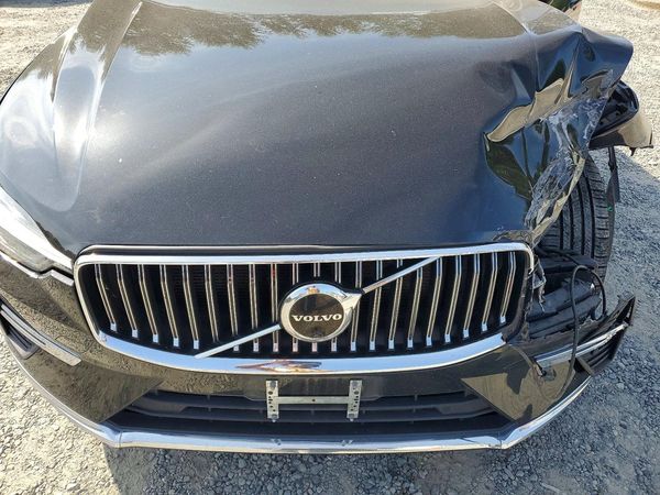 2023 VOLVO XC60