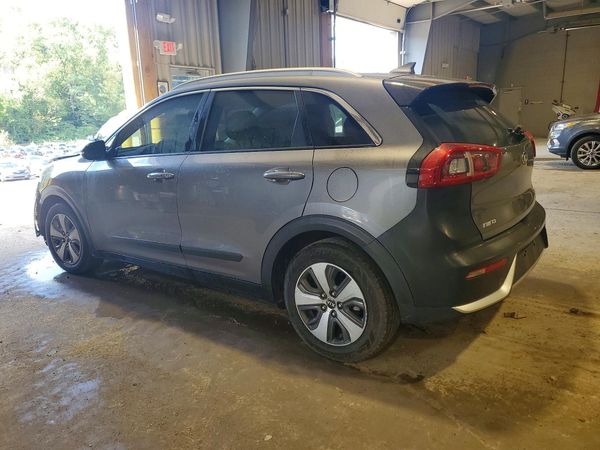 2017 KIA NIRO