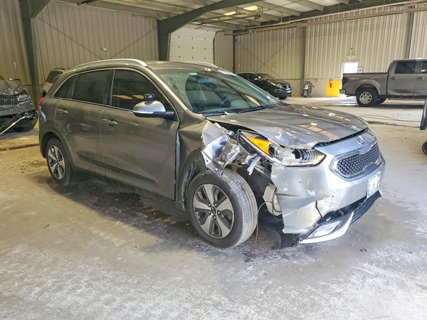 2017 KIA NIRO
