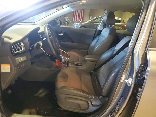 2017 KIA NIRO