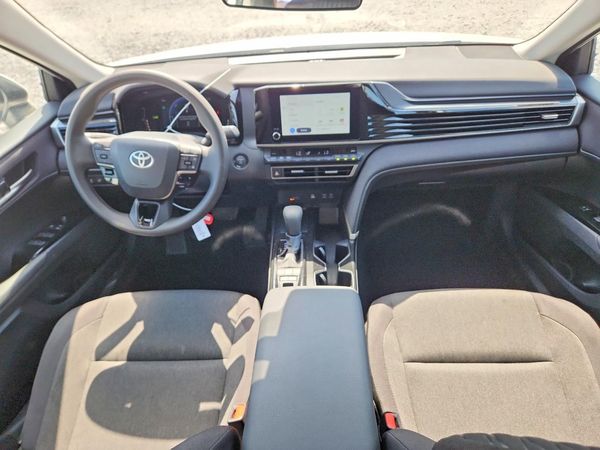 2025 TOYOTA CAMRY