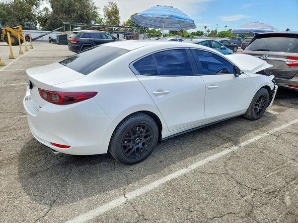 2025 MAZDA 3