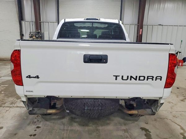 2019 TOYOTA TUNDRA SR5 Grade