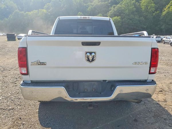 2018 RAM 1500 SLT