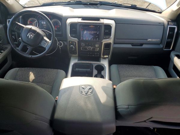 2018 RAM 1500 SLT
